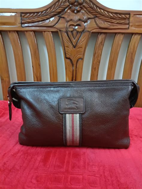 thomas burberry clutch bag.